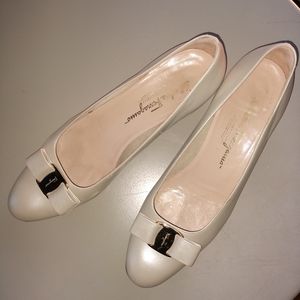 Salvatore Ferragamo Vara Lillaz Pump